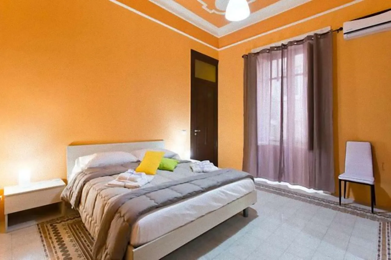 ** Bed & Breakfast Boheme B&B Al Centro Di Palermo Italië